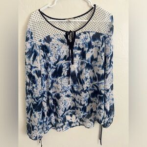 Guess Women's Blue and White Long Sleeve Blouse XL
